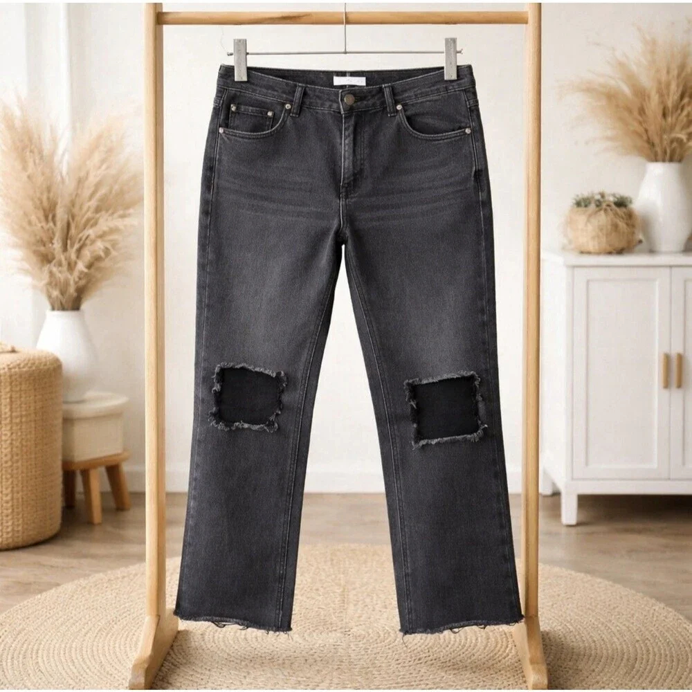 Avec Les Filles Distressed Cropped Straigt Leg jeans Light Black Raw Hem 27 x 25